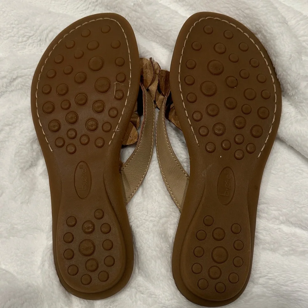 b.o.c. Women's Brown Floral Sandals - Picture 4 of 4